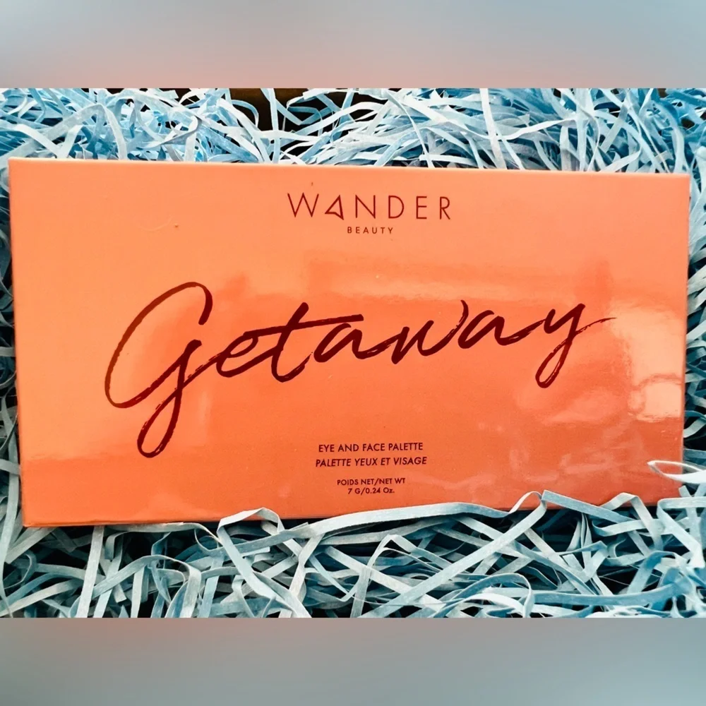 NIB Sealed Wander Beauty Get Away Eye and Face Palette